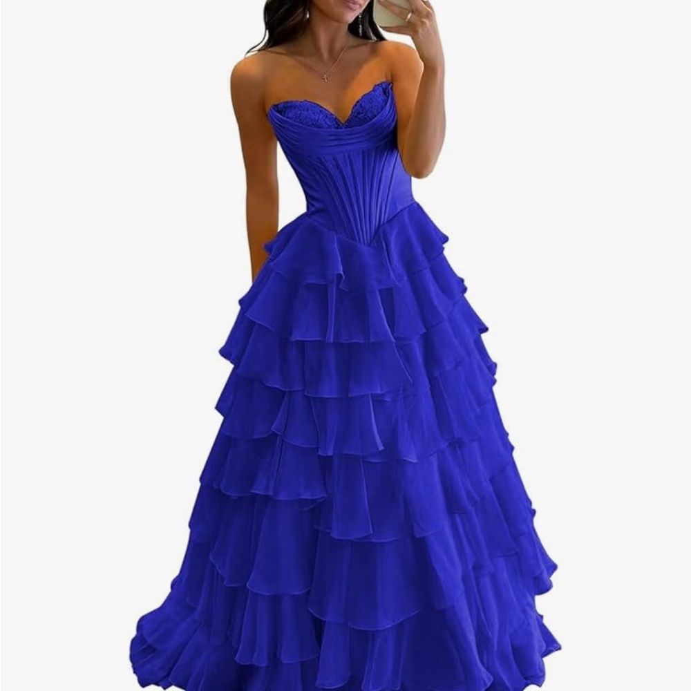 Elegant Blue Strapless Evening Gown